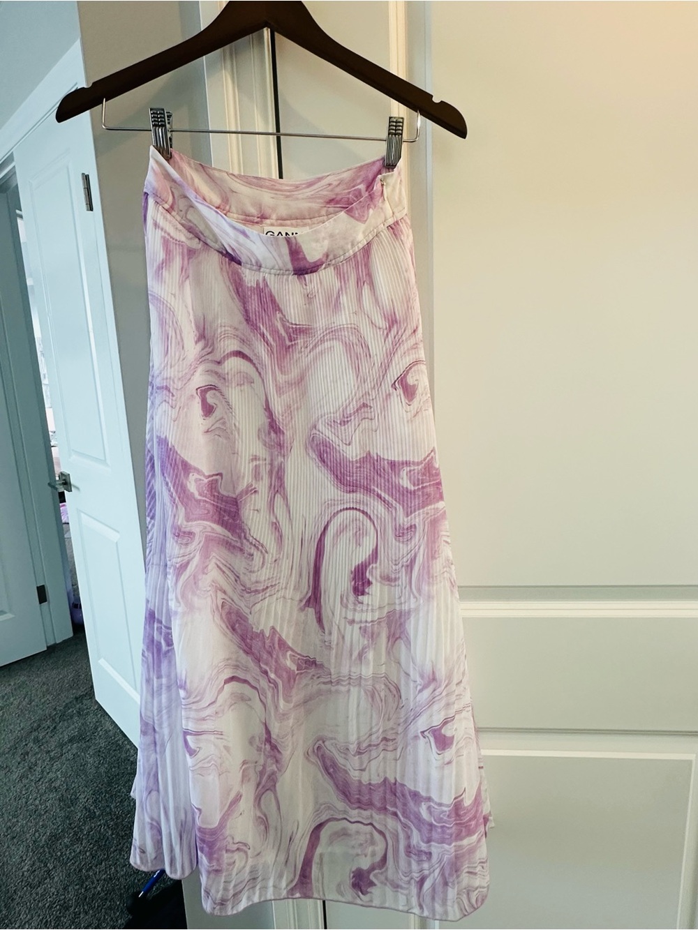 GANNI Pleated Lavender Marble Midi Skirt - Women